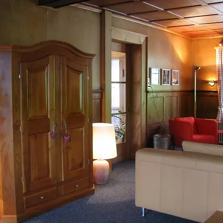 & Z'morgae Schoenenboden *