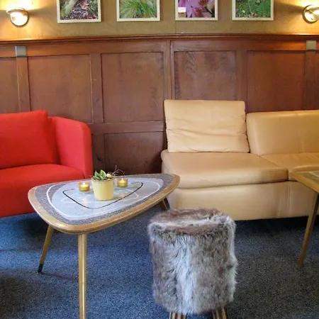 & Z'morgae Schoenenboden *