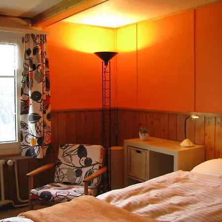 & Z'morgae Schoenenboden *