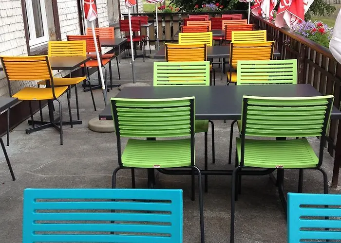 & Z'morgae Schoenenboden *